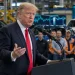 Ông Donald Trump phát biểu tại cơ sở ô tô ở Michigan ngày 27/07